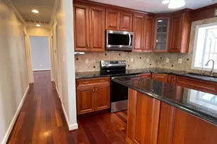 5300 Summit Dr, Fairfax, VA 22030 - Photo 13