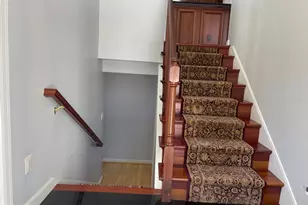 5300 Summit Dr, Fairfax, VA 22030 - Photo 7