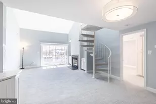 10206 Willow Mist Ct, Oakton, VA 22124 - Photo 3