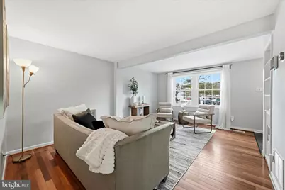 5211 Pleasure Cove Court, Alexandria, VA 22315 - Photo 9