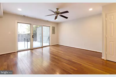 8218 Carrleigh Parkway #10, Springfield, VA 22152 - Photo 7