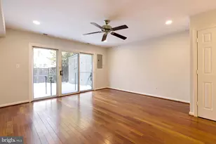 8218 Carrleigh Pkwy, Springfield, VA 22152 - Photo 7