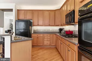 806 Grace St, Herndon, VA 20170 - Photo 29