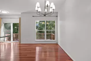 8363 Jovin Cir, Springfield, VA 22153 - Photo 5