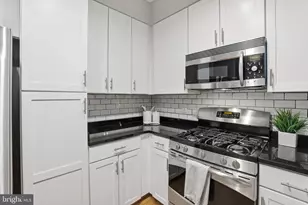 4490 Market Commons Dr, Fairfax, VA 22033 - Photo 7