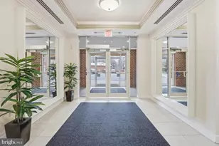 4490 Market Commons Dr, Fairfax, VA 22033 - Photo 27