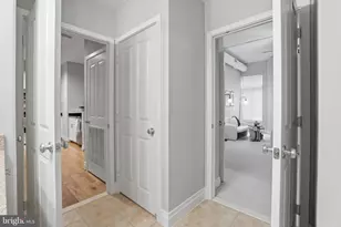 4490 Market Commons Dr, Fairfax, VA 22033 - Photo 21