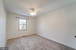 7713 Bristol Square Ct, Springfield, VA 22153 - Photo 25