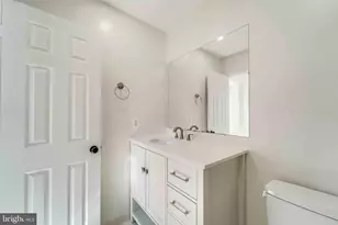 7713 Bristol Square Ct, Springfield, VA 22153 - Photo 27