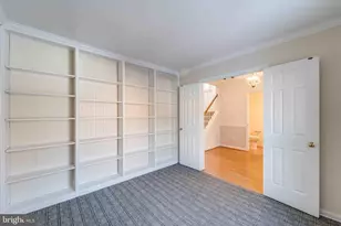 7713 Bristol Square Ct, Springfield, VA 22153 - Photo 13