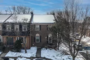 7713 Bristol Square Ct, Springfield, VA 22153 - Photo 41