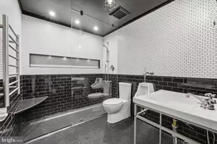 1433 Buena Vista Ave, McLean, VA 22101 - Photo 5