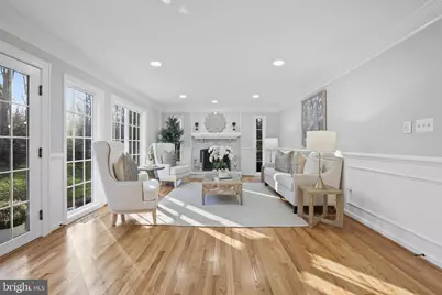 10225 Forest Lake Drive, Great Falls, VA 22066 - Photo 7