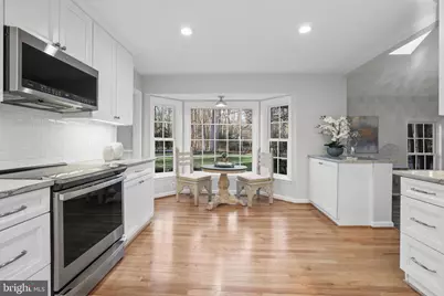 10225 Forest Lake Drive, Great Falls, VA 22066 - Photo 17