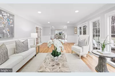 10225 Forest Lake Drive, Great Falls, VA 22066 - Photo 9