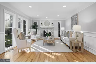 10225 Forest Lake Drive, Great Falls, VA 22066 - Photo 5