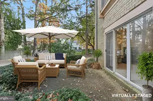 3769 Persimmon Cir, Fairfax, VA 22031 - Photo 3