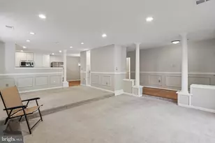 3769 Persimmon Cir, Fairfax, VA 22031 - Photo 9