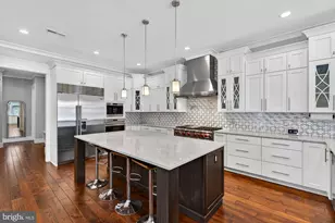 9222 Brian Dr, Vienna, VA 22180 - Photo 31