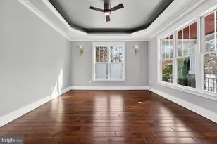 9222 Brian Dr, Vienna, VA 22180 - Photo 13