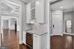 9222 Brian Dr, Vienna, VA 22180 - Photo 37