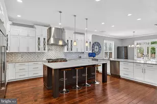 9222 Brian Dr, Vienna, VA 22180 - Photo 25