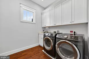 9222 Brian Dr, Vienna, VA 22180 - Photo 41