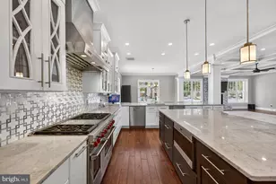 9222 Brian Dr, Vienna, VA 22180 - Photo 27