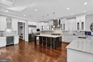 9222 Brian Dr, Vienna, VA 22180 - Photo 3