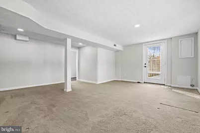 6813 Derrell Court, Alexandria, VA 22307 - Photo 29