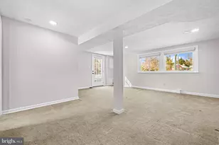 6813 Derrell Ct, Alexandria, VA 22307 - Photo 27