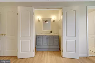 9127 Southwick St, Fairfax, VA 22031 - Photo 53