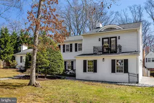 9127 Southwick St, Fairfax, VA 22031 - Photo 5