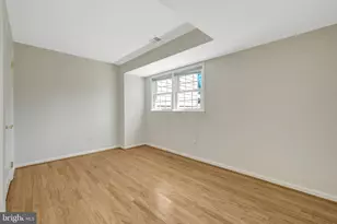 9127 Southwick St, Fairfax, VA 22031 - Photo 31