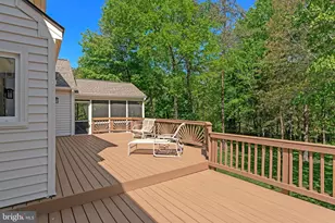 15131 Wetherburn Dr, Centreville, VA 20120 - Photo 25