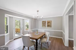 15131 Wetherburn Dr, Centreville, VA 20120 - Photo 9