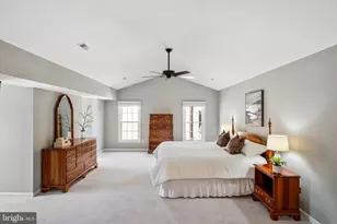 15131 Wetherburn Dr, Centreville, VA 20120 - Photo 33