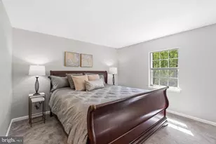 8939 Park Forest Dr, Springfield, VA 22152 - Photo 21