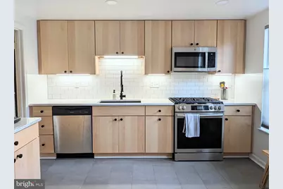 8939 Park Forest Drive, Springfield, VA 22152 - Photo 5