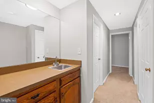 8939 Park Forest Dr, Springfield, VA 22152 - Photo 29