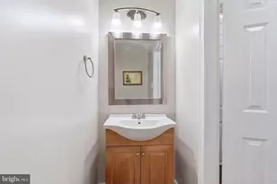 5948 Wild Brook Ct, Centreville, VA 20121 - Photo 17