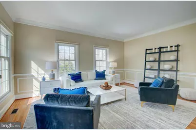 11902 Crayton Court, Herndon, VA 20170 - Photo 3