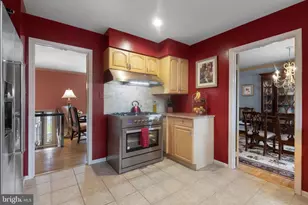 9303 Swinburne Ct, Fairfax, VA 22031 - Photo 9