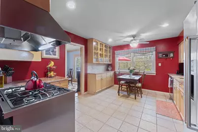 9303 Swinburne Court, Fairfax, VA 22031 - Photo 11