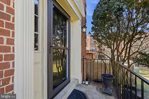 9424 Park Hunt Ct, Springfield, VA 22153 - Photo 41