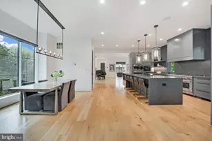 1452 Buena Vista Ave, McLean, VA 22101 - Photo 5