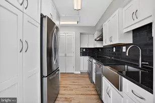 1808 Old Meadow Rd, McLean, VA 22102 - Photo 11