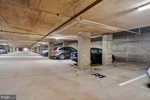 1808 Old Meadow Rd, McLean, VA 22102 - Photo 17