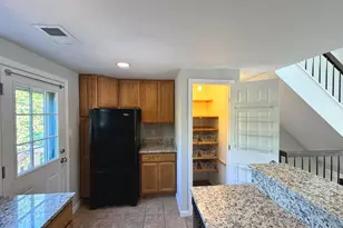 4354 Pembrook Village Dr, Alexandria, VA 22309 - Photo 11