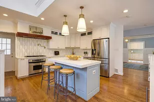 8612 McHenry St, Vienna, VA 22180 - Photo 9